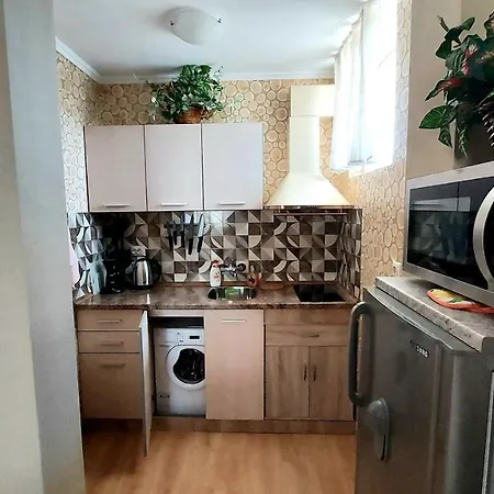 דירה кънтри-лариса פומורי