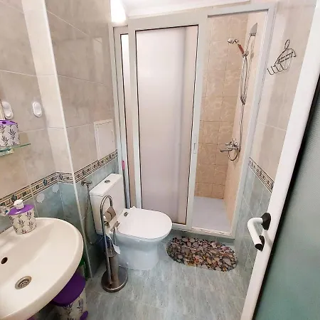 кънтри-лариса Apartment Pomorie