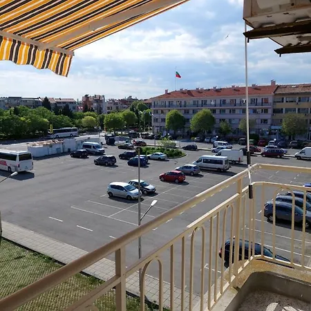 Apartment кънтри-лариса